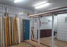 Arreglos en los vestuarios del Palacio de los Deportes de Murcia.