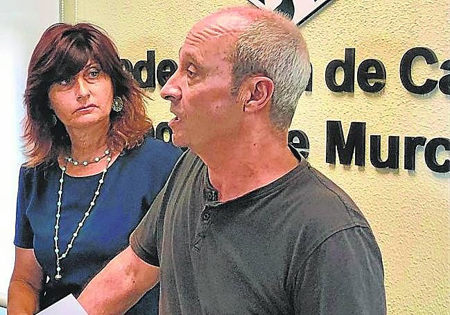 Pilar Sánchez y Juan Luis Castanedo, el día de la firma del acuerdo.