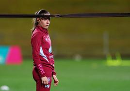 Eva Navarro, en un entrenamiento con la selección española.