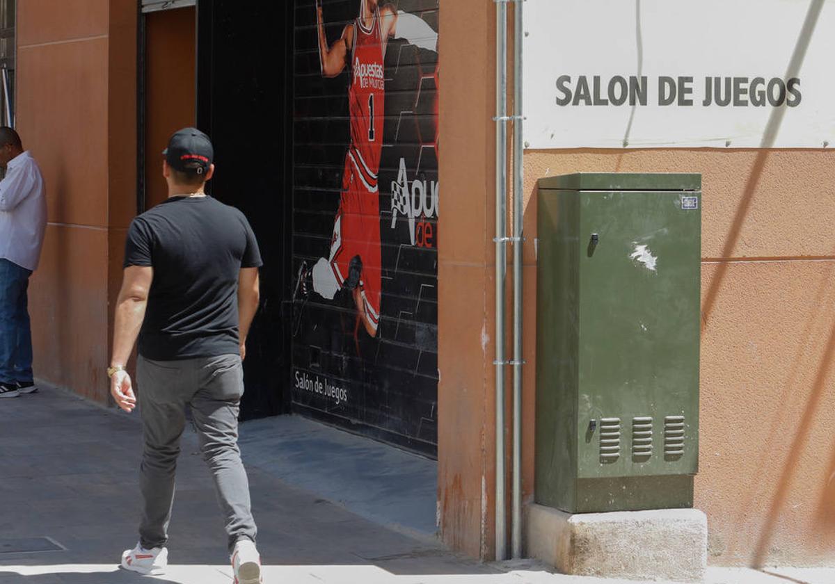 Un salón de juegos, en Lorca.