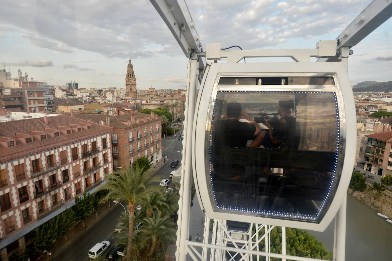 Las vistas desde la noria panorámica de la Feria de Murcia