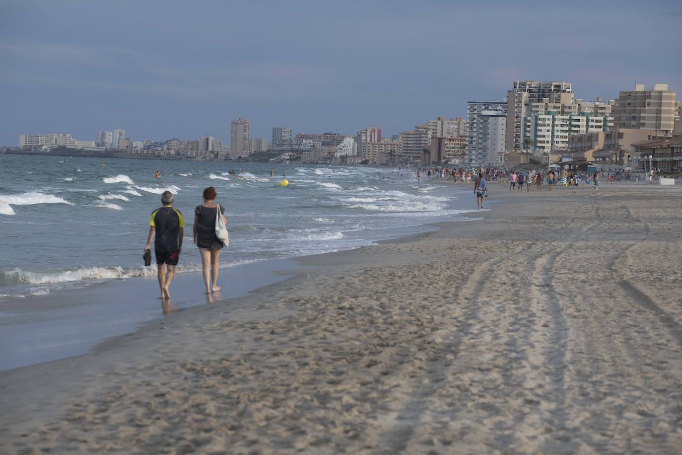La playa del Pedrucho, en La Manga del Mar Menor, ayer por la tarde.