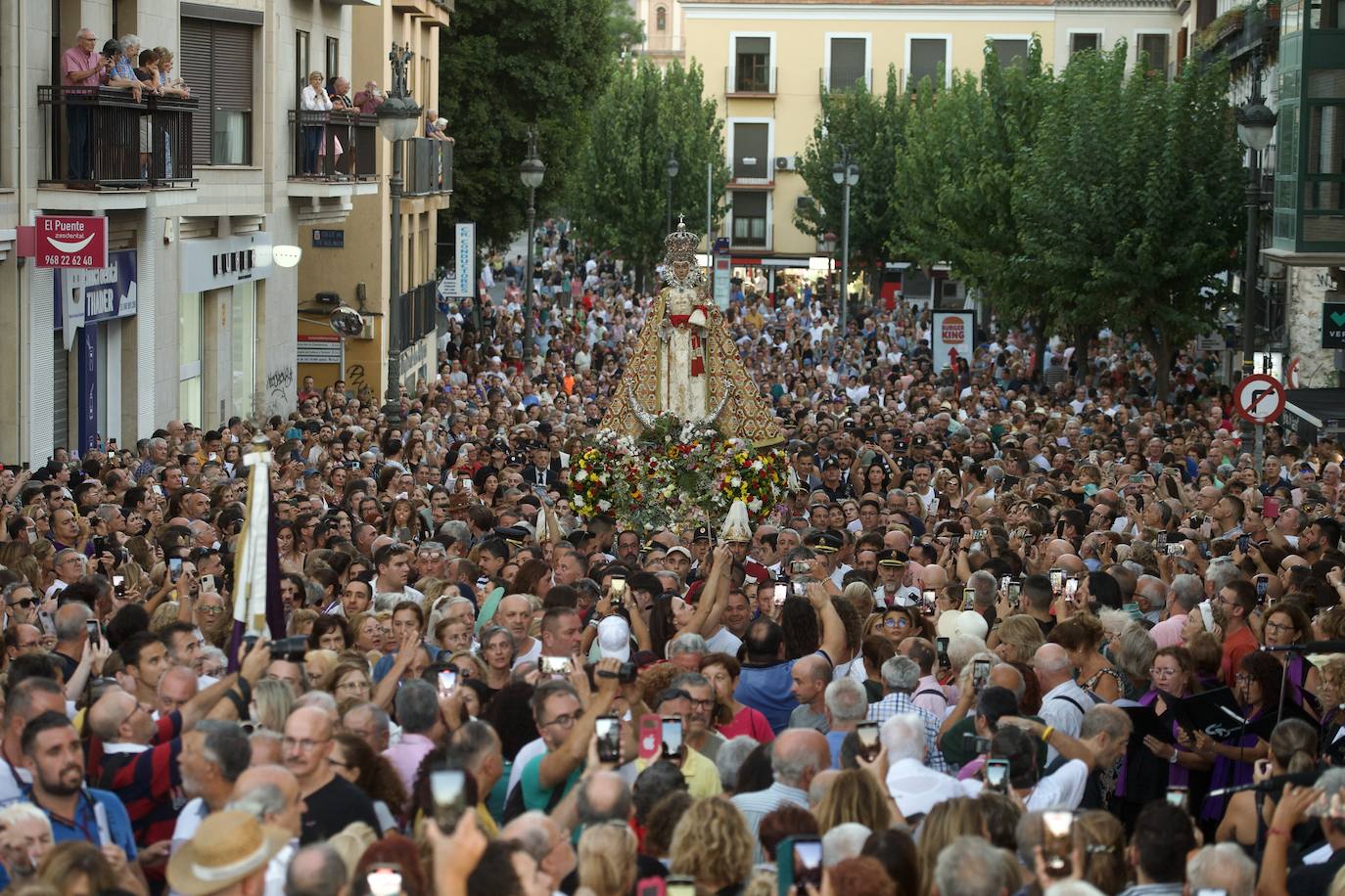 La bajada de la Fuensanta a Murcia, en imágenes