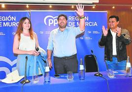 Rebeca Pérez, Miras y Luengo, en la ejectuvia del PP de julio.