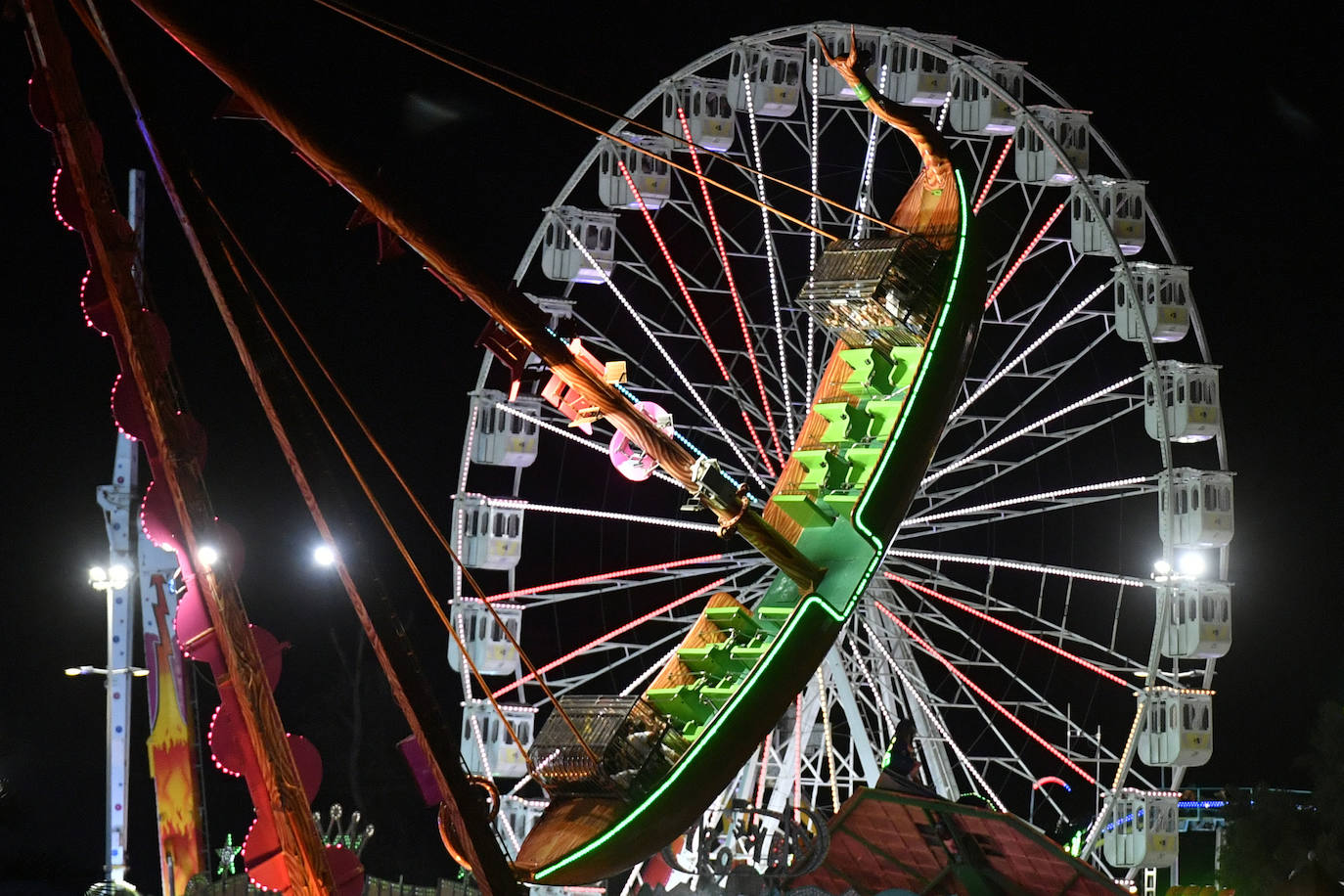 Inauguración de la feria de atracciones de Murcia, en imágenes