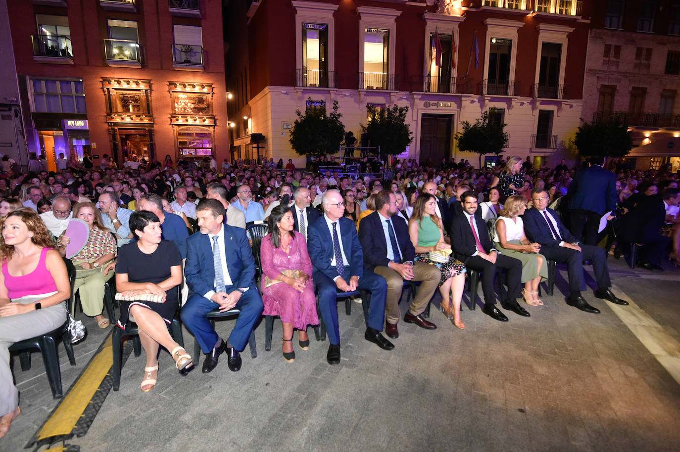 Las imágenes de la actuación del pregonero de la Feria de Murcia, Diego Cantero