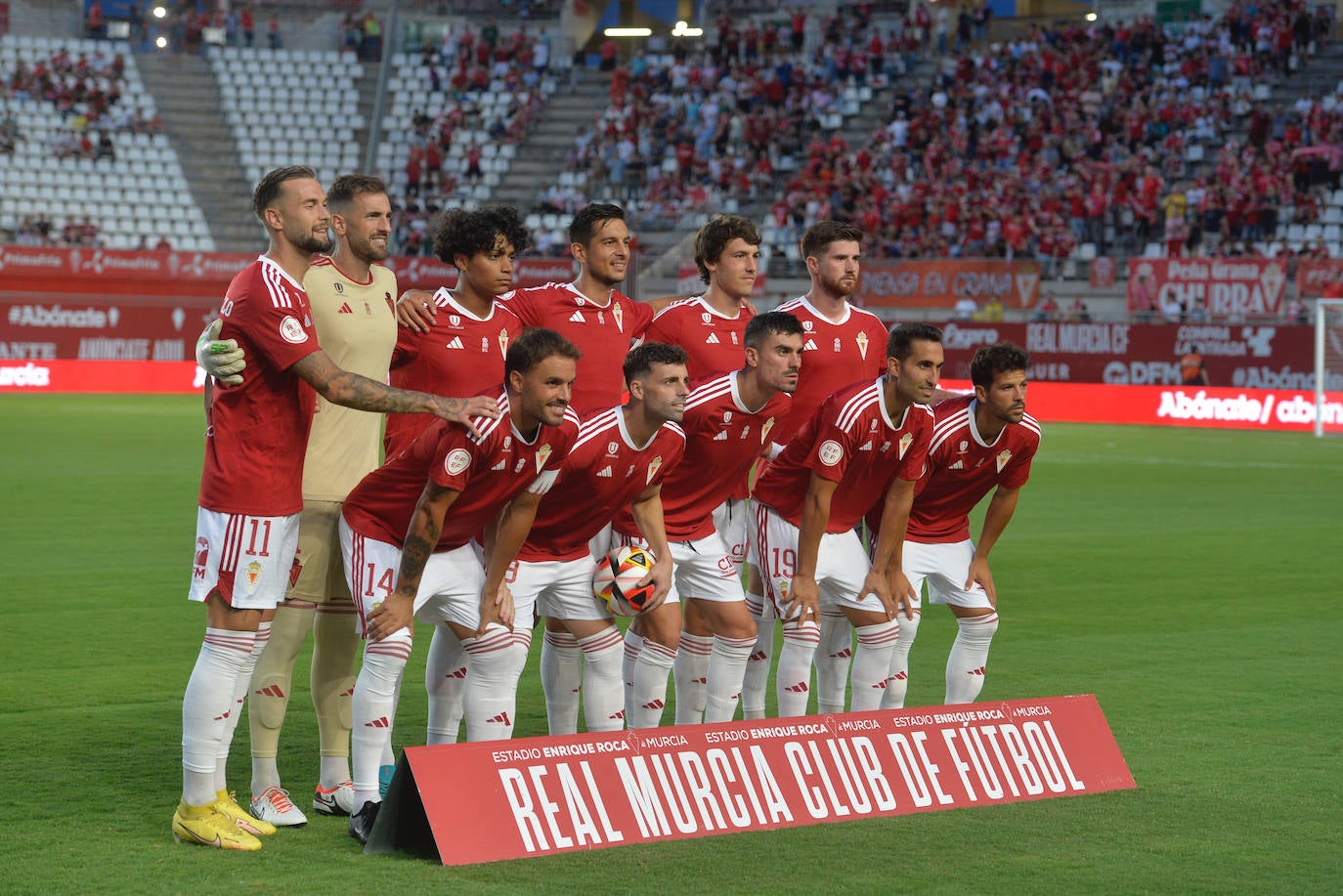 La derrota del Real Murcia frente al Córdoba, en imágenes