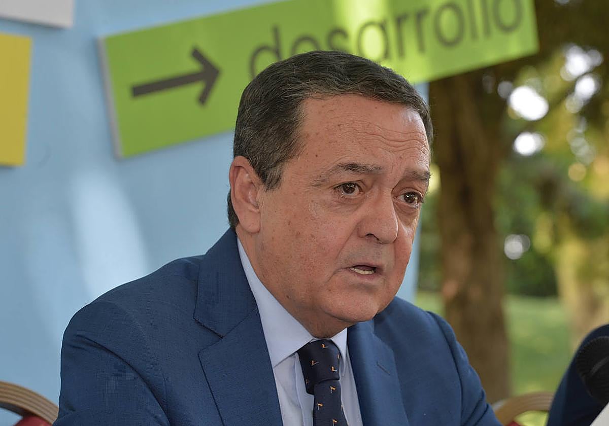 El presidente de la Croem, José María Albarracín, en una imagen de archivo.