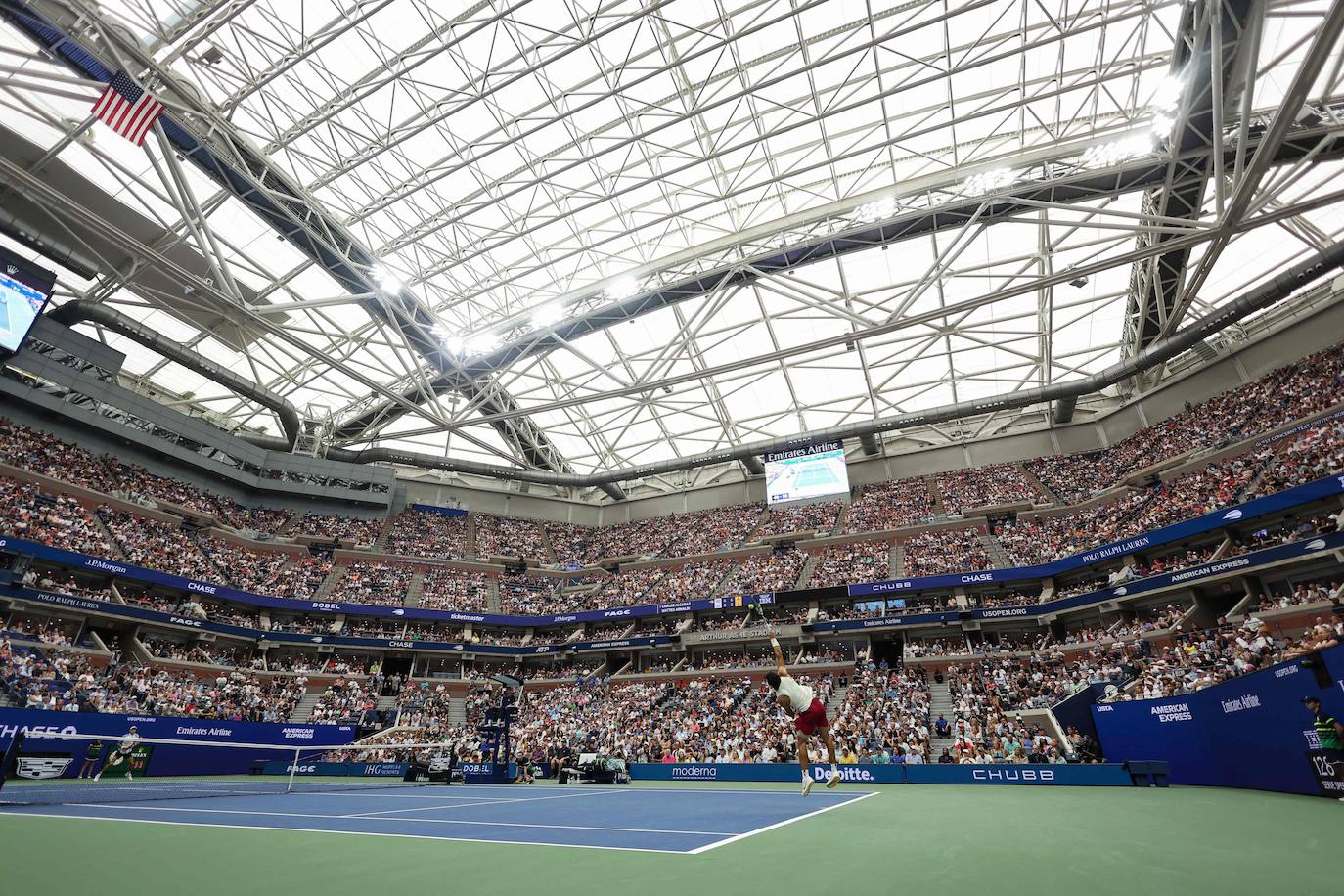 Alcaraz barre a Arnaldi y pasa a cuartos del US Open