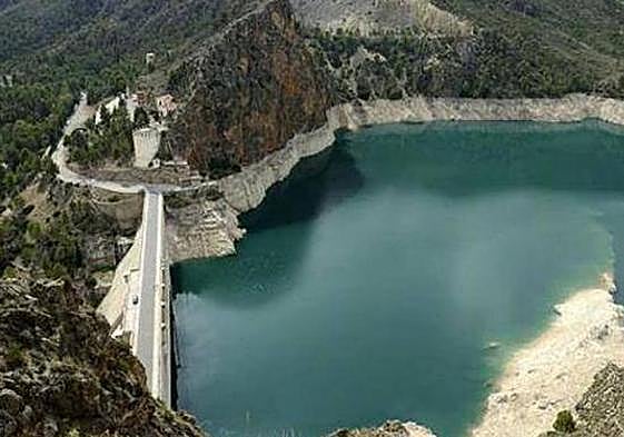 El pantano del Cenajo, en una imagen de archivo.