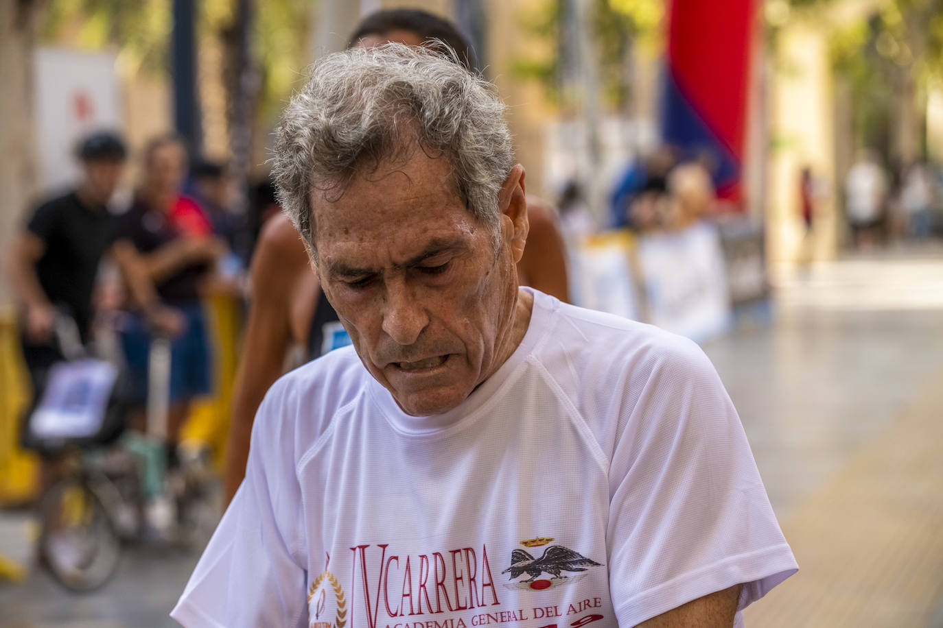 La I Carrera Solidaria Alfonso X de la Feria de Murcia, en imágenes