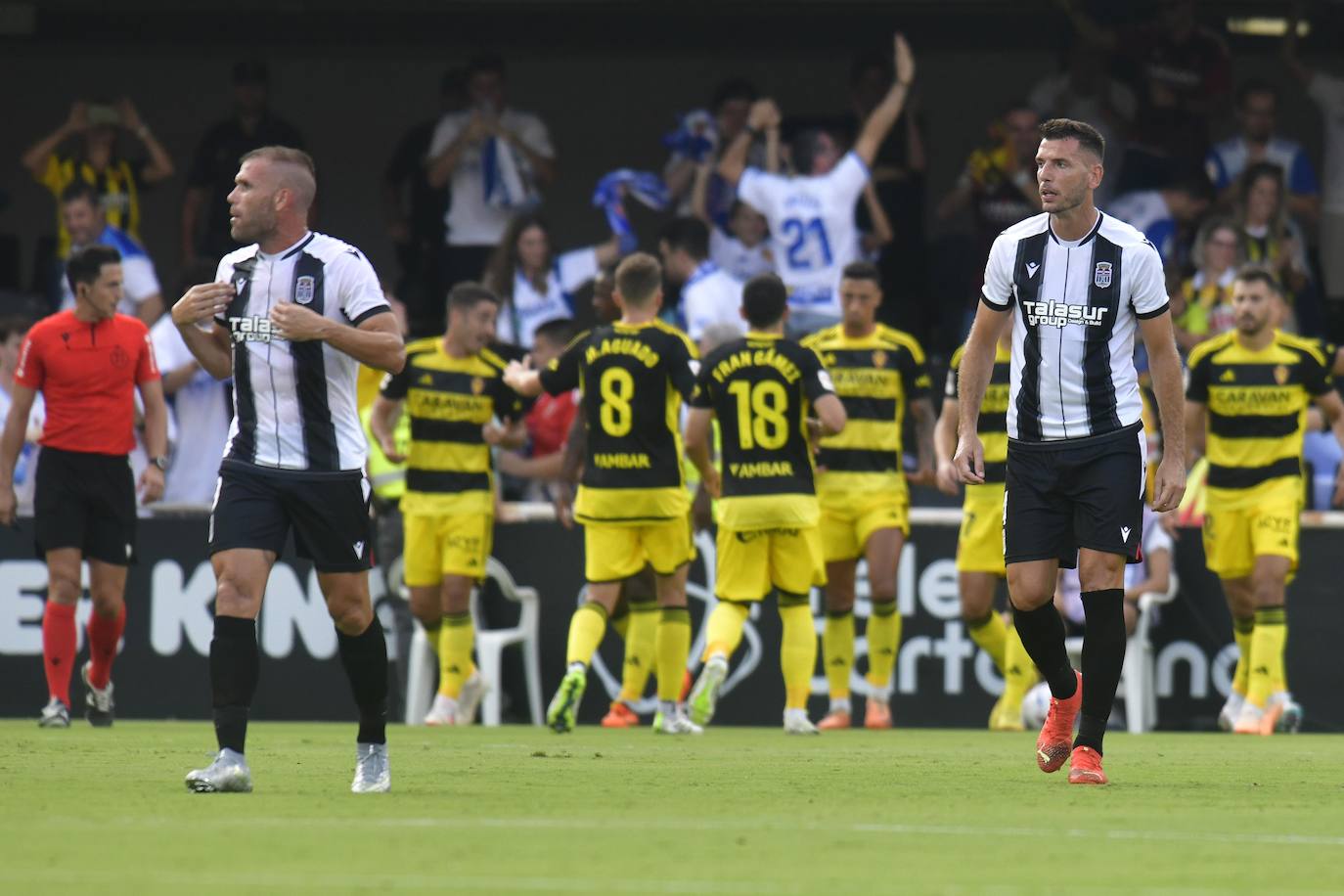 La derrota del Cartagena frente al Real Zaragoza, en imágenes
