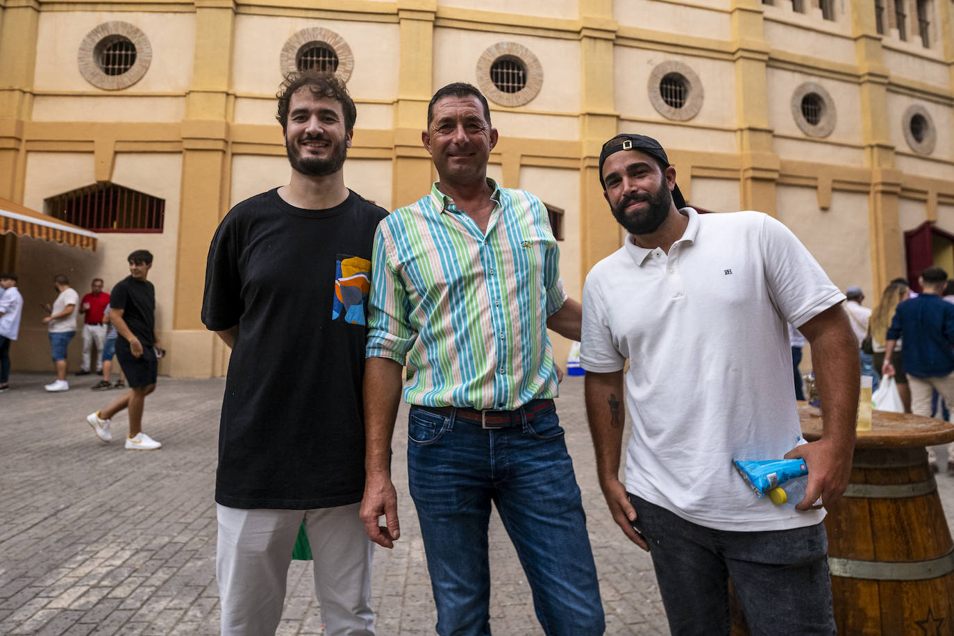 Las imágenes de los asistentes a la corrida de La Romería