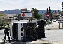 Accidente de un camionero en Murcia el pasado mes de marzo.