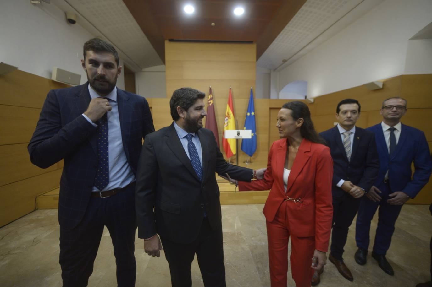 La toma de posesión de los consejeros del Gobierno regional, en imágenes