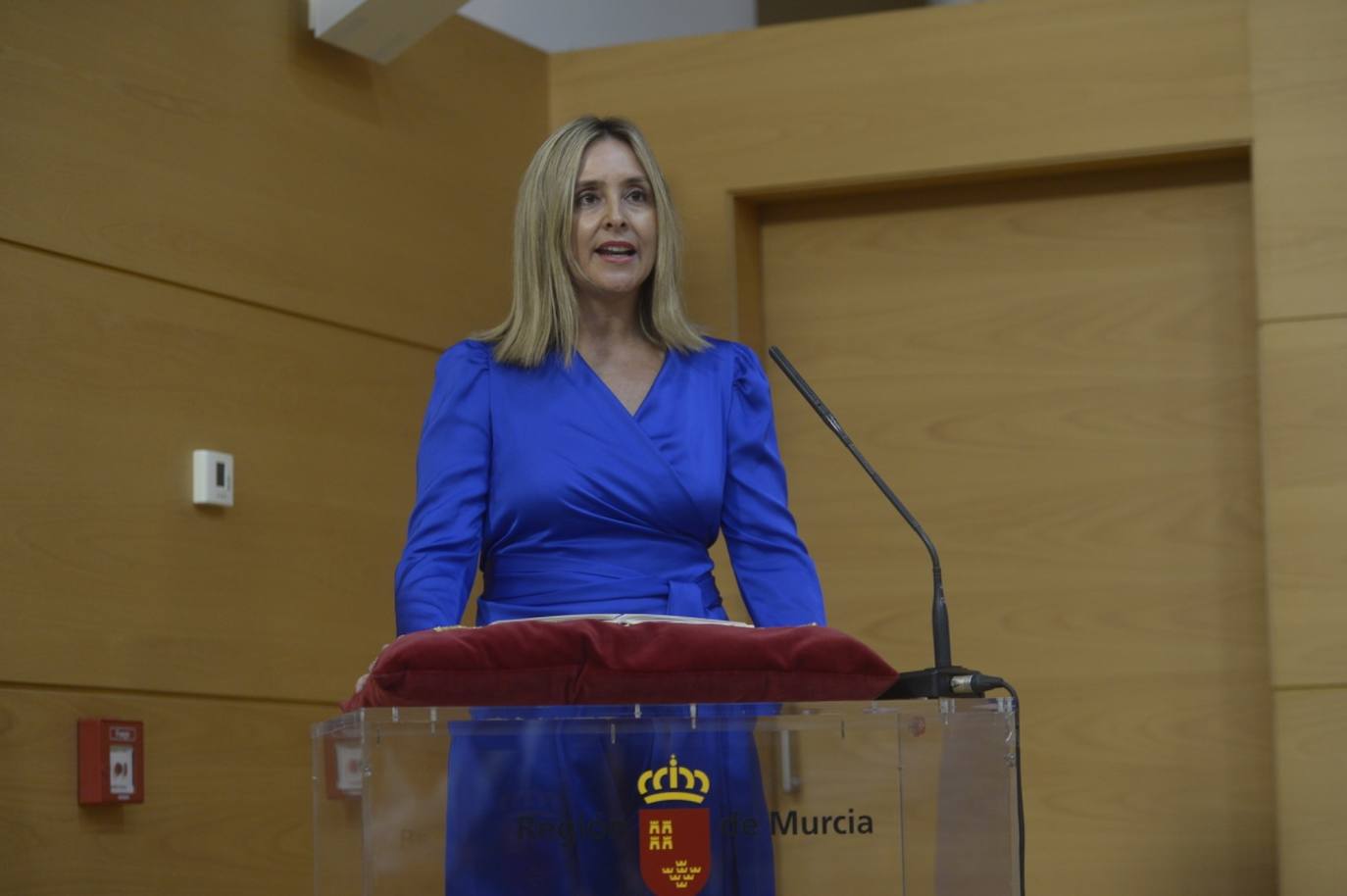 La toma de posesión de los consejeros del Gobierno regional, en imágenes