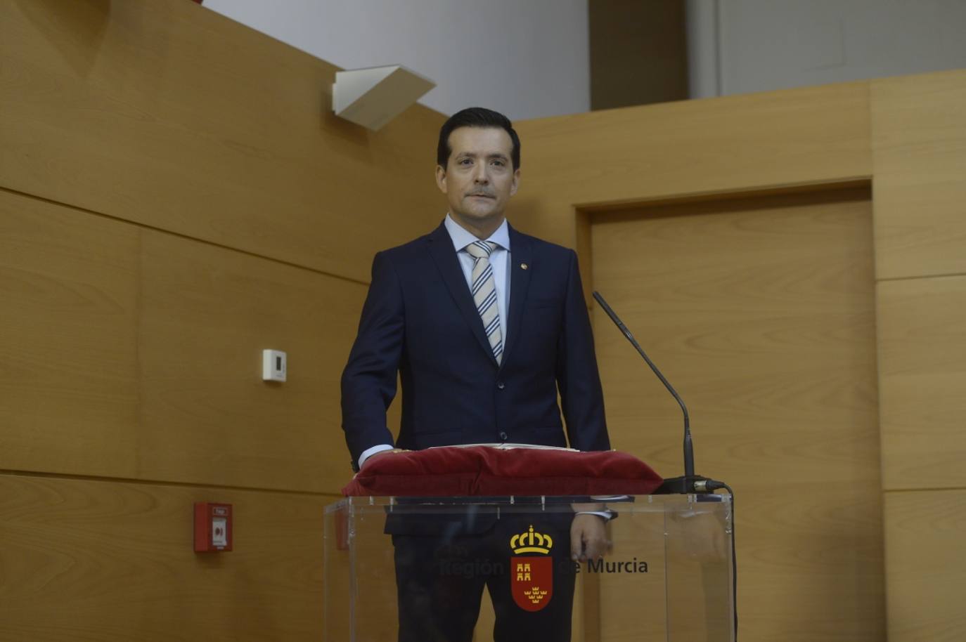 La toma de posesión de los consejeros del Gobierno regional, en imágenes