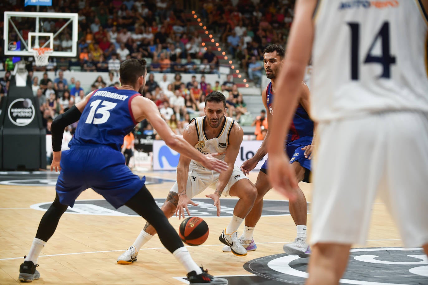 La victoria del Madrid ante el Barcelona en la Supercopa, en imágenes