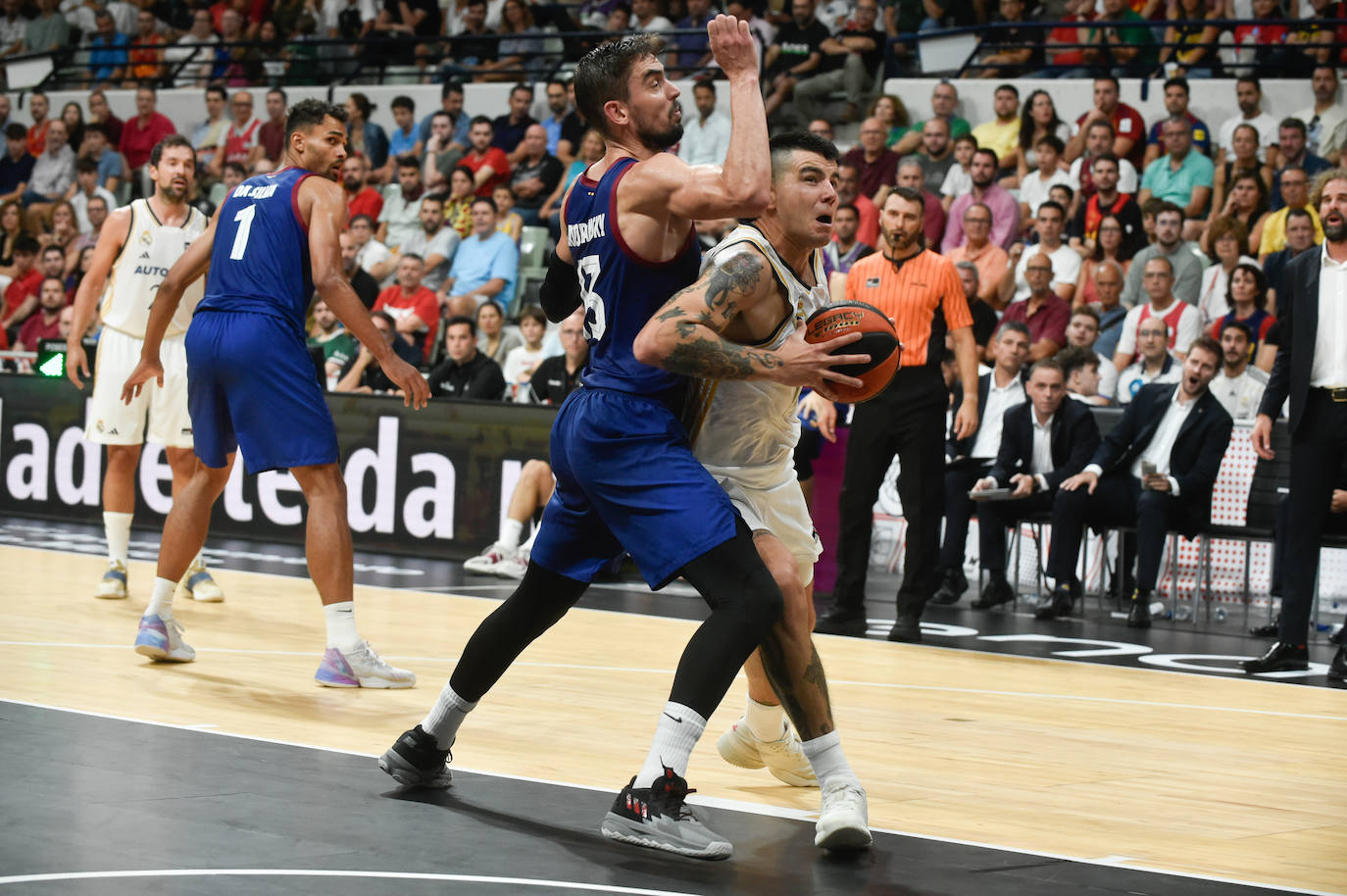 La victoria del Madrid ante el Barcelona en la Supercopa, en imágenes