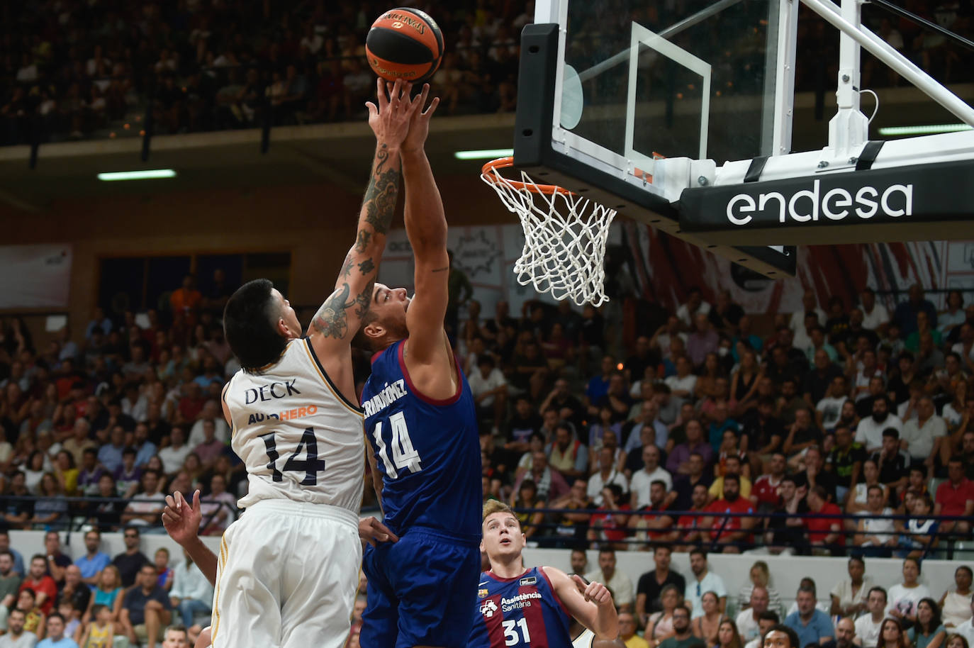 La victoria del Madrid ante el Barcelona en la Supercopa, en imágenes
