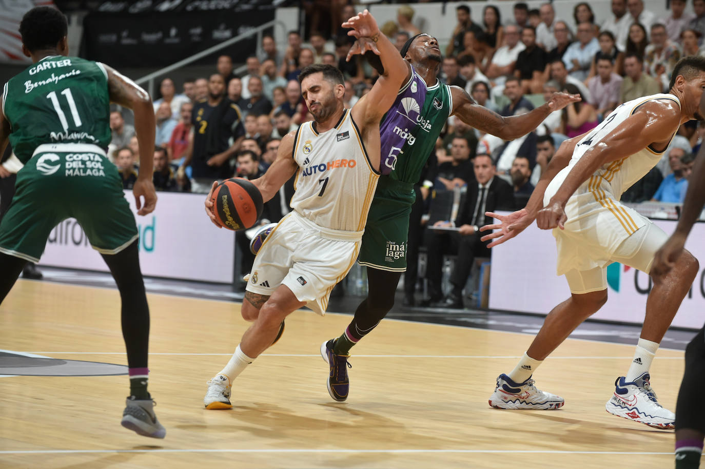 Las imágenes de la final de la Supercopa Endesa