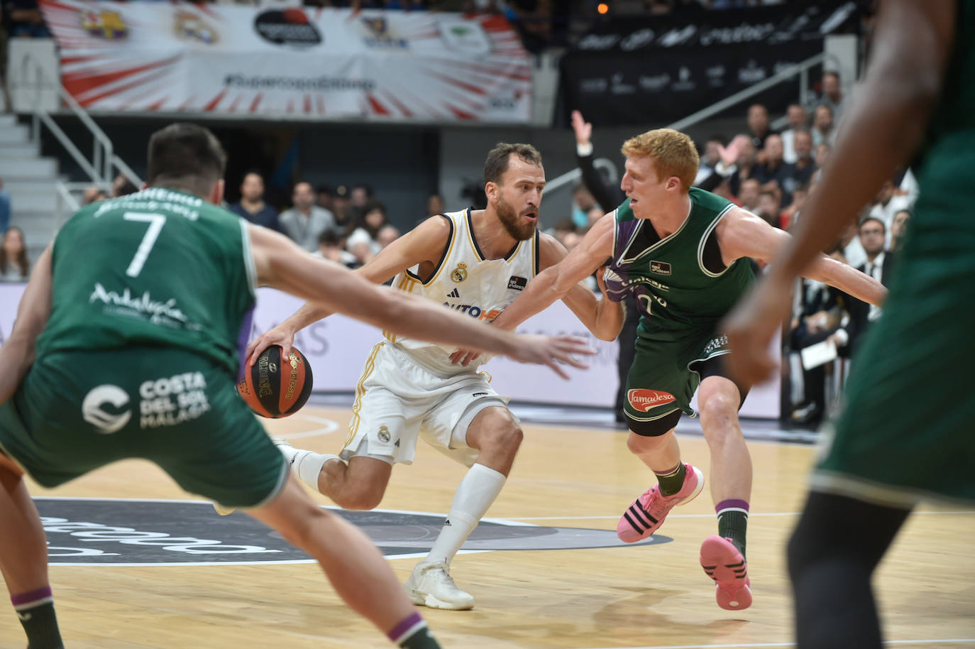 Las imágenes de la final de la Supercopa Endesa