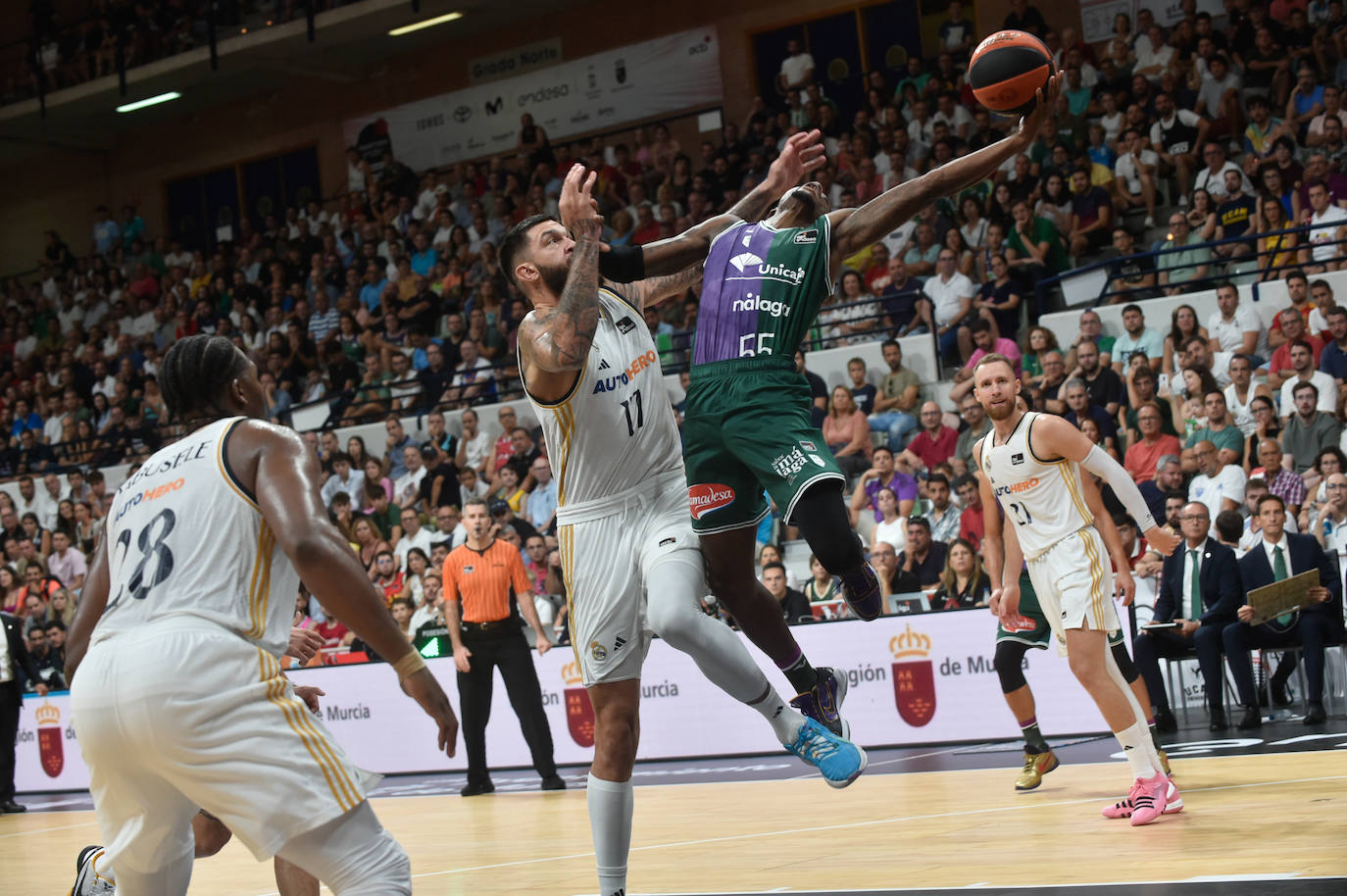 Las imágenes de la final de la Supercopa Endesa