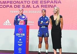 Patricia Pérez, 'Poki', presentando el último sorteo de Copa.