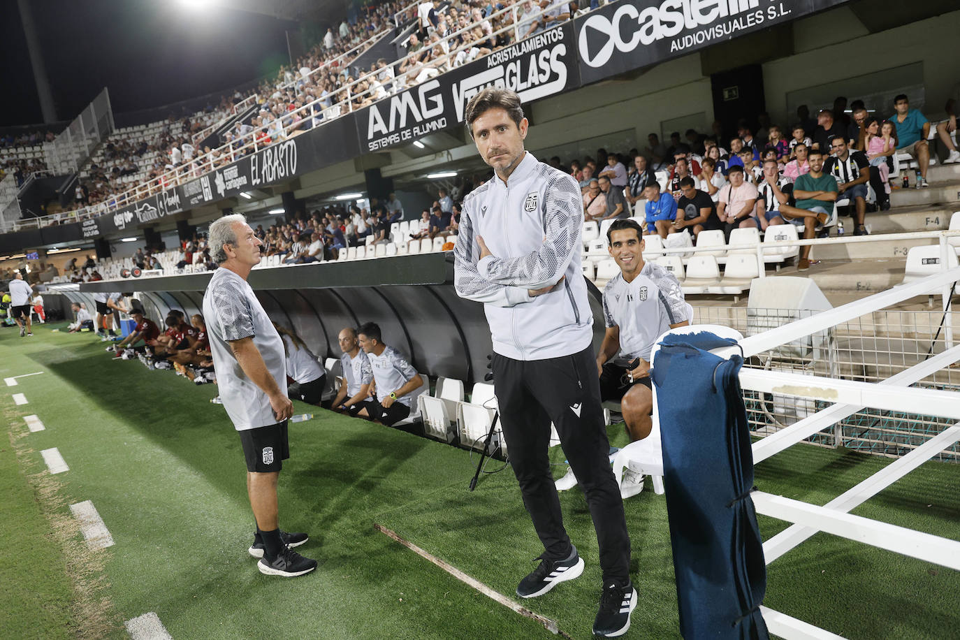El partido del Cartagena frente al Eibar, en imágenes