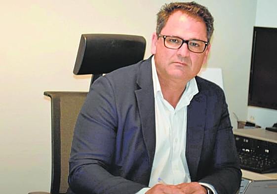 Joaquín Hernández, en su despacho de la alcaldía.