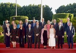 El alcalde de Murcia, junto a ministros, embajadores y miembros de instituciones europeas, este miércoles en La Glorieta.