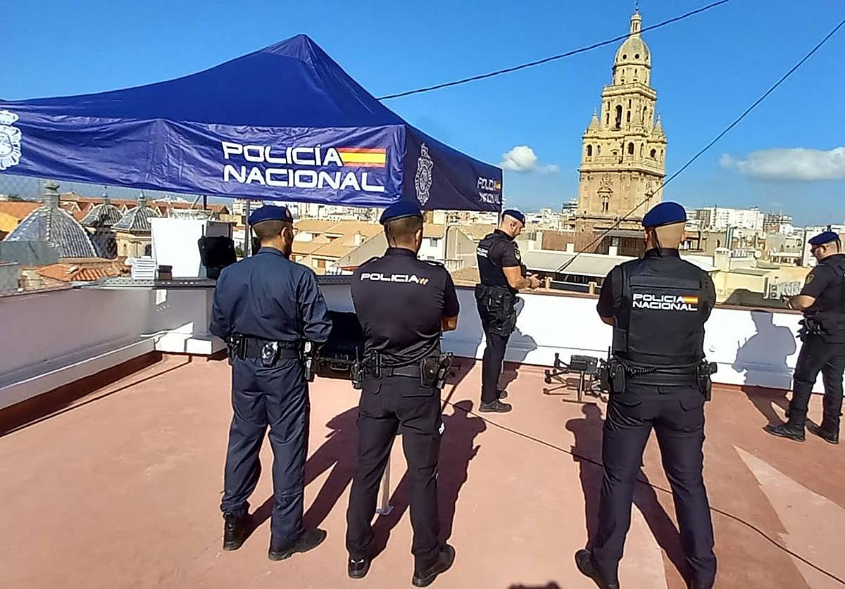 Dispositivo de seguridad de la Policía Nacional con motivo de la cumbre de ministros de la UE.