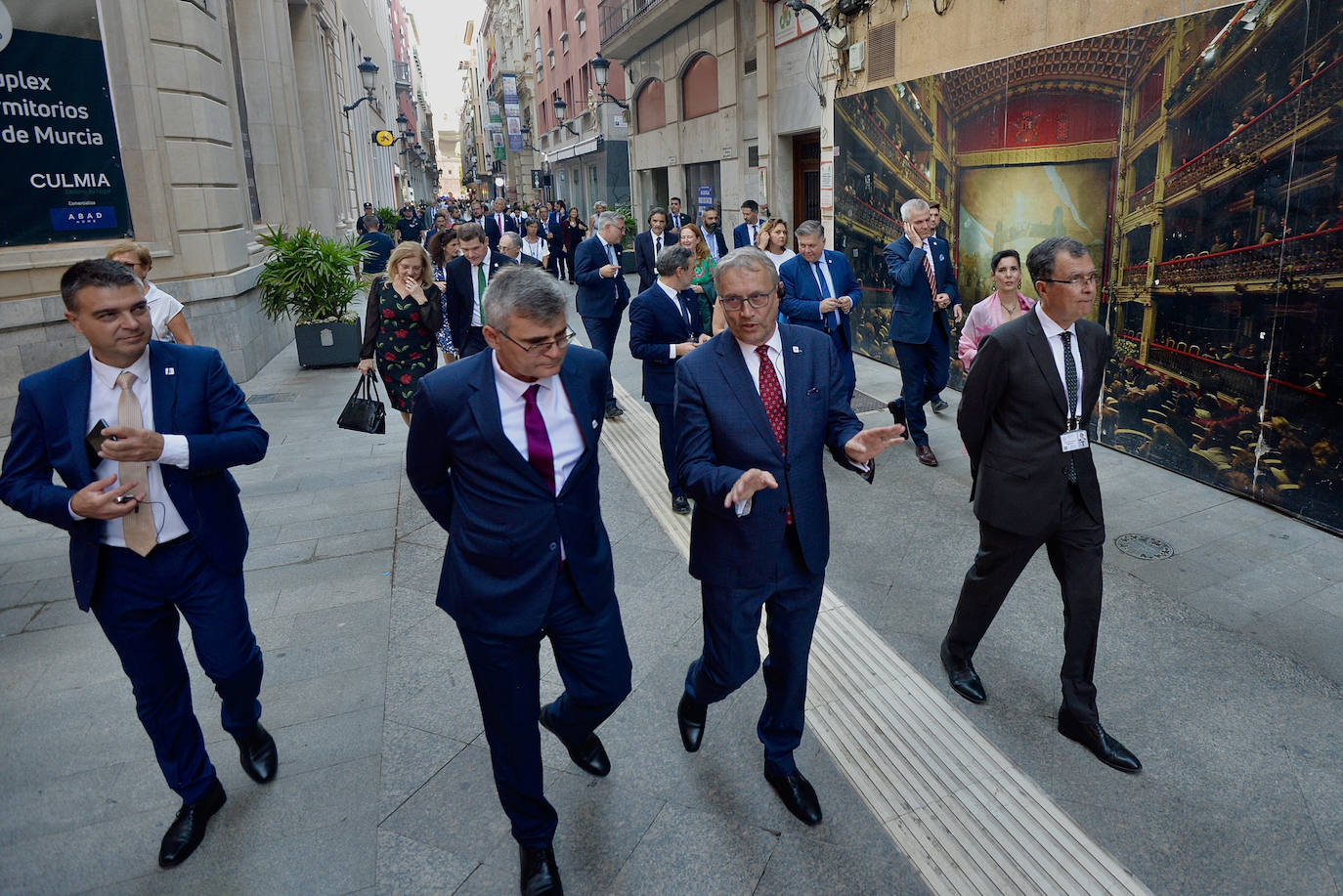 Las imágenes de la llegada de la comitiva de los países miembros de la UE a Murcia