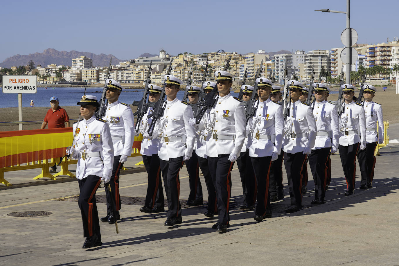 Las imágenes de la jura de bandera para civiles en Águilas