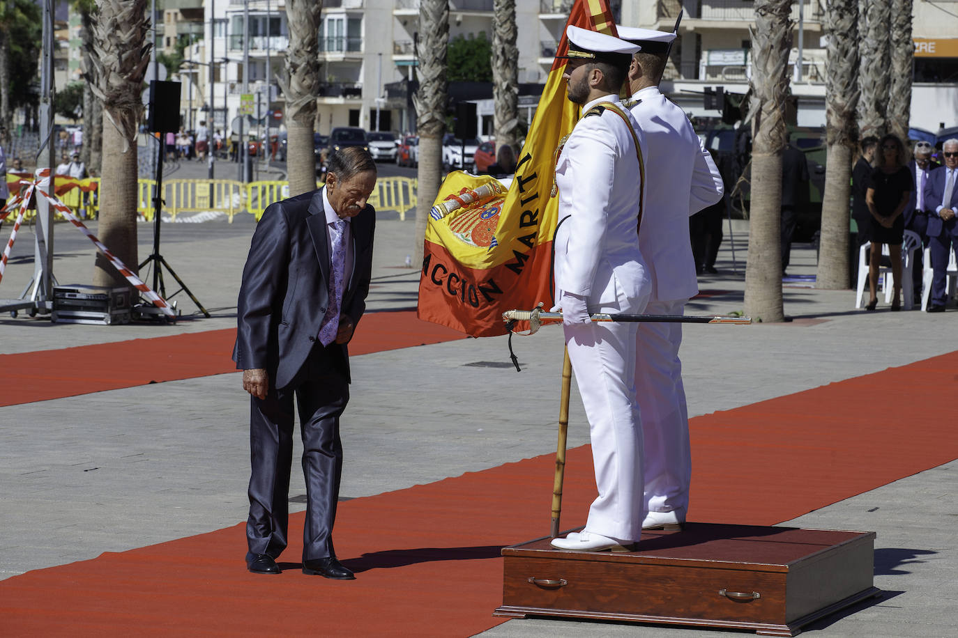 Las imágenes de la jura de bandera para civiles en Águilas