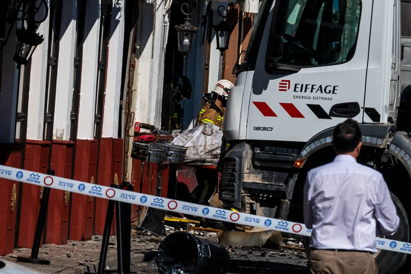 El incendio de tres discotecas de Murcia, en imágenes