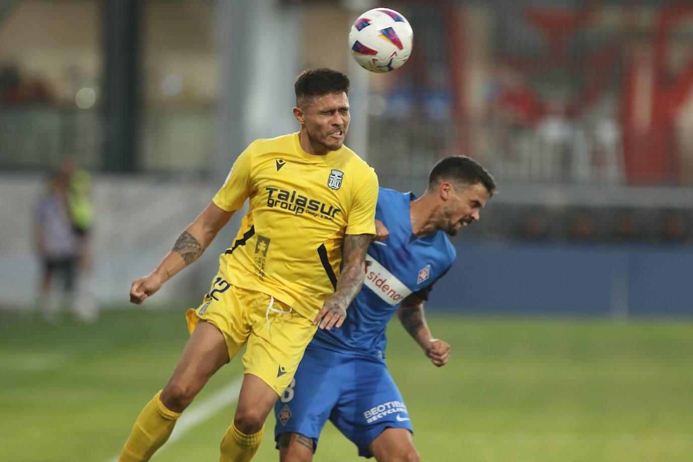 El empate del Cartagena frente al Amorebieta, en imágenes