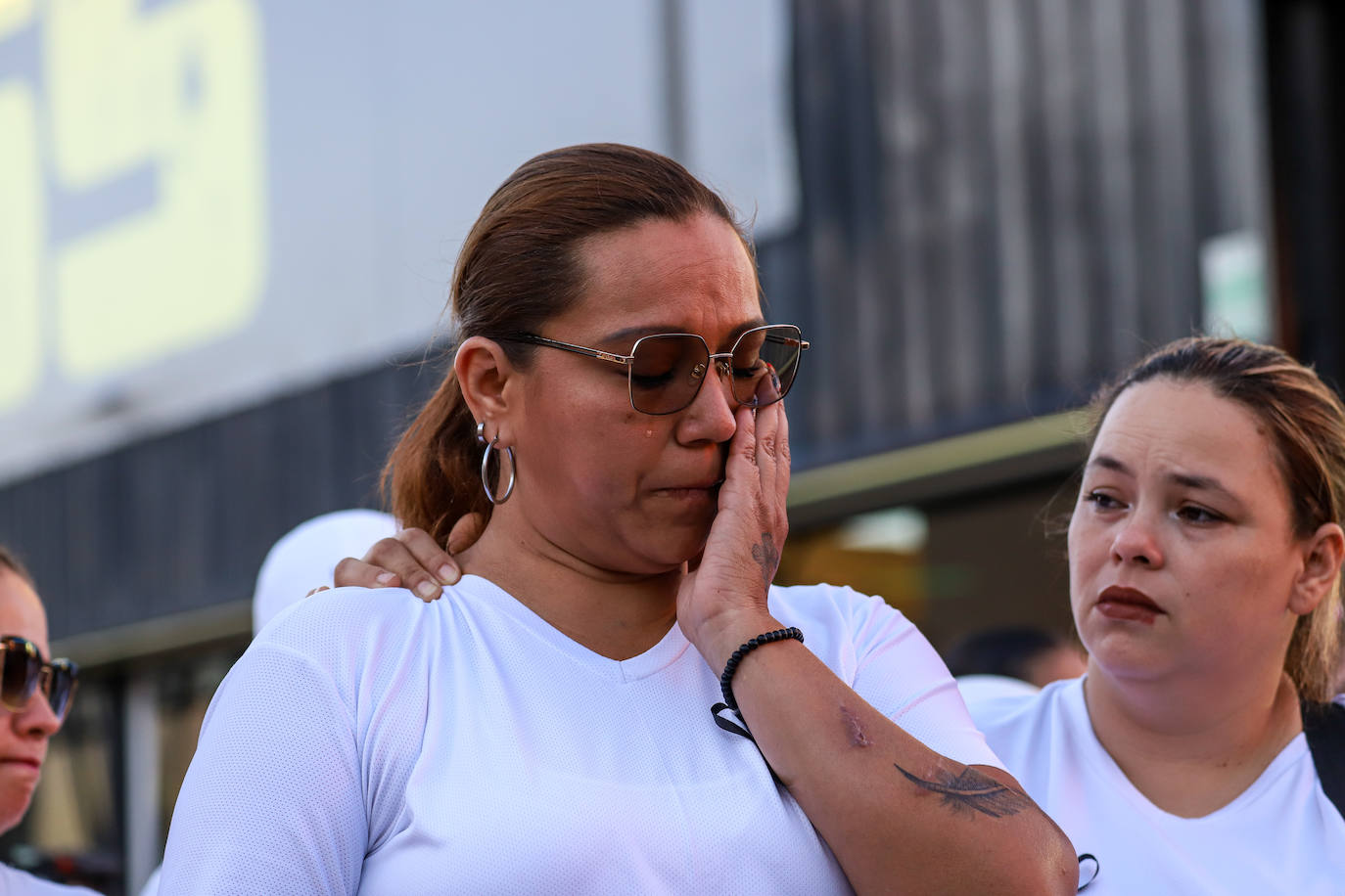 Las imágenes del homenaje a las víctimas de la tragedia de Las Atalayas