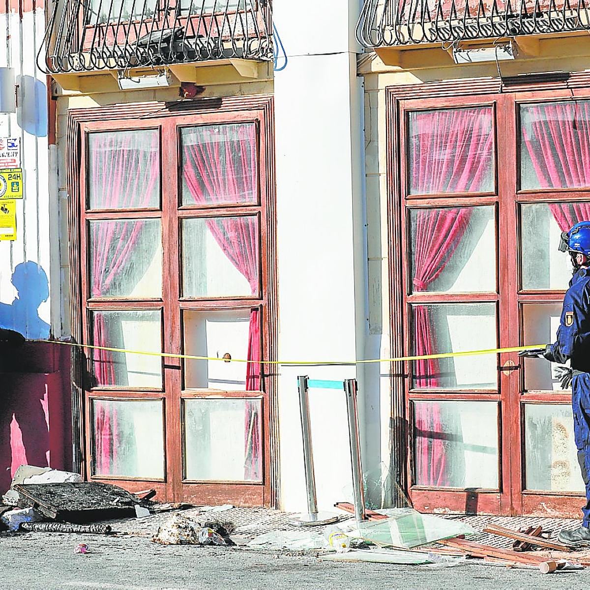 Los agentes buscan en las redes sociales pistas sobre el origen del fuego