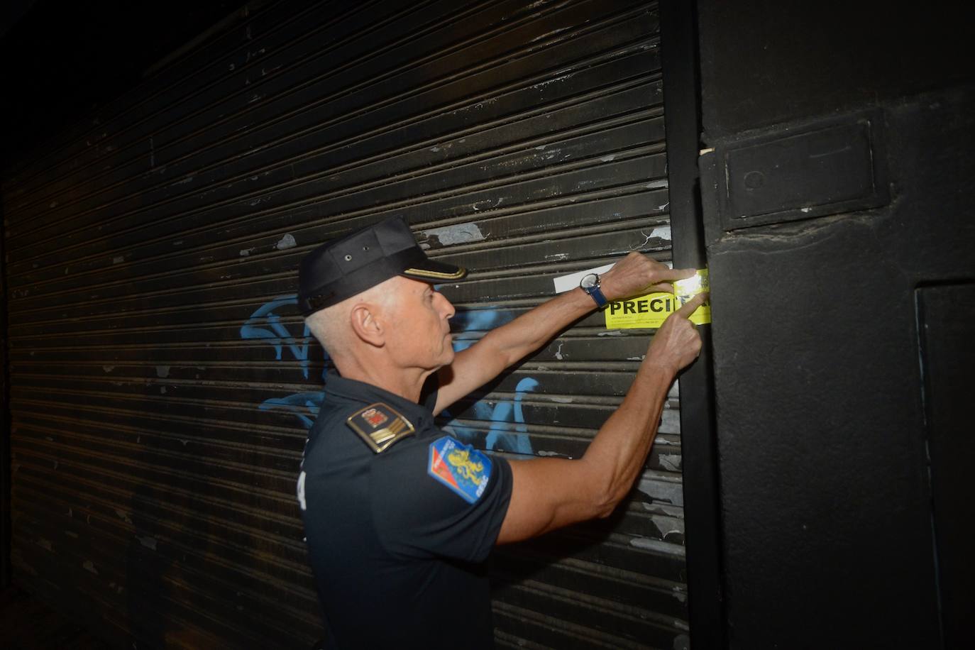 La Policía Local de Murcia precinta la sala Spectrum en Mariano Rojas