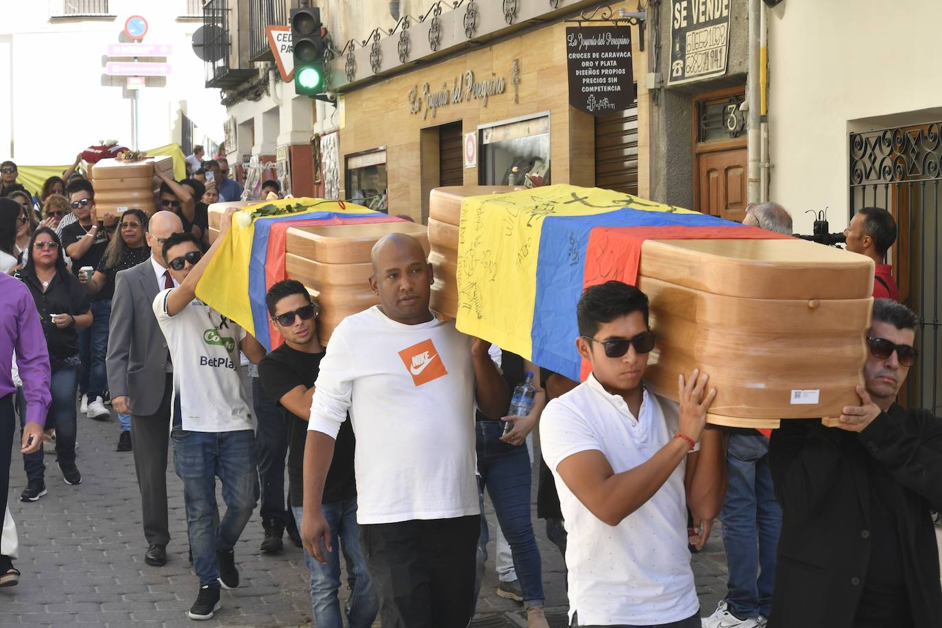El funeral en Caravaca de cuatro de las víctimas de la tragedia en Las Atalayas, en imágenes