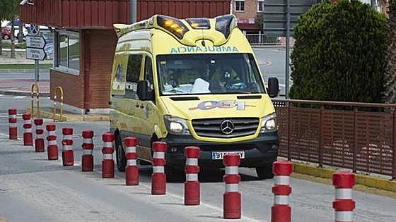 Quién tiene prioridad cuando se acerca un vehículo de emergencia: así debes actuar