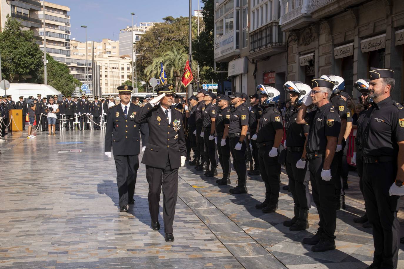 Las imágenes del acto de los Santos Ángeles Custodios en Cartagena