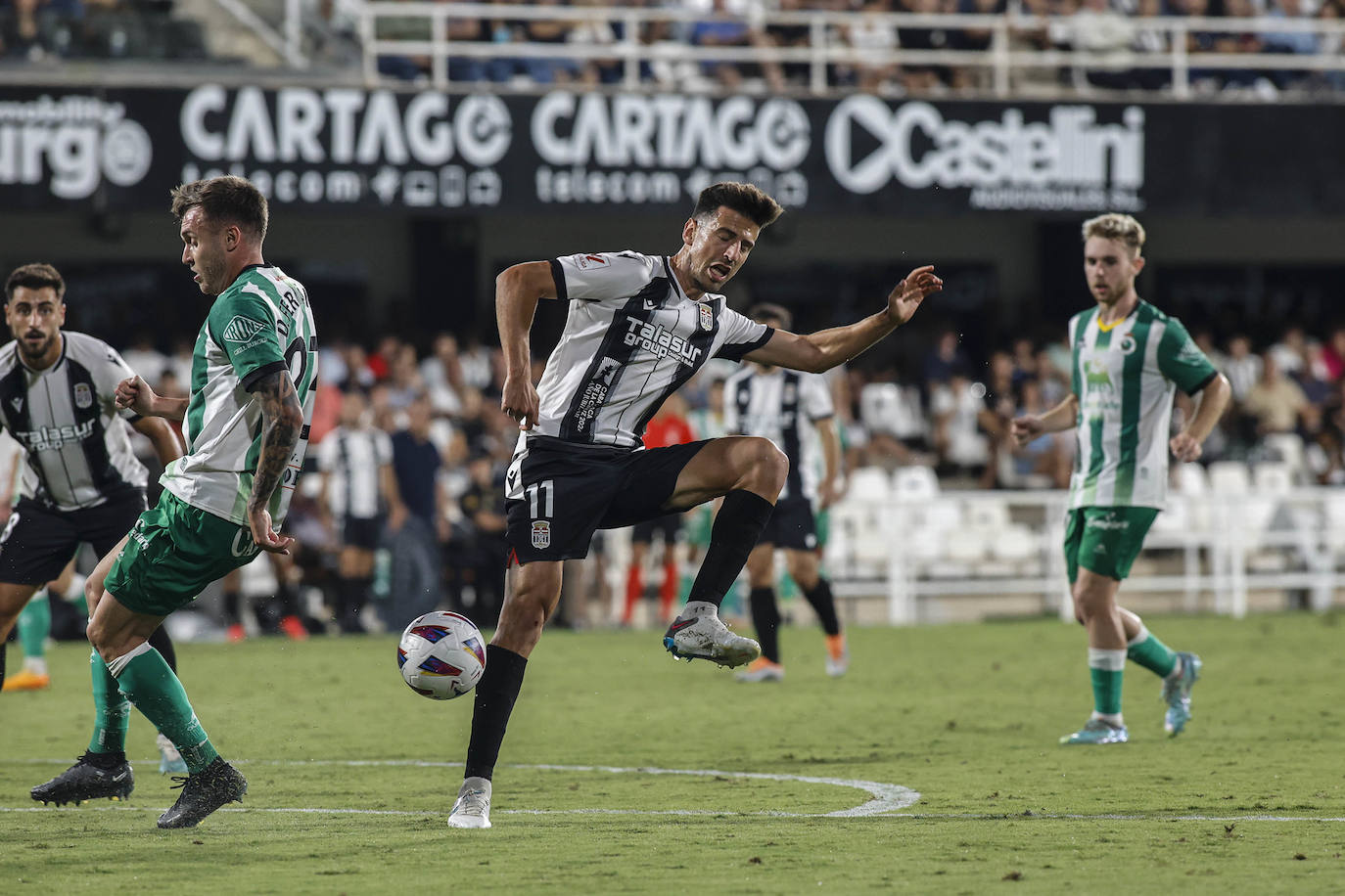 La derrota del Cartagena frente al Racing, en imágenes