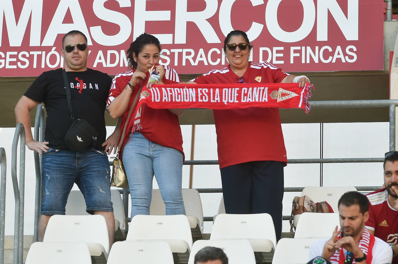 La victoria del Real Murcia frente al Algeciras, en imágenes