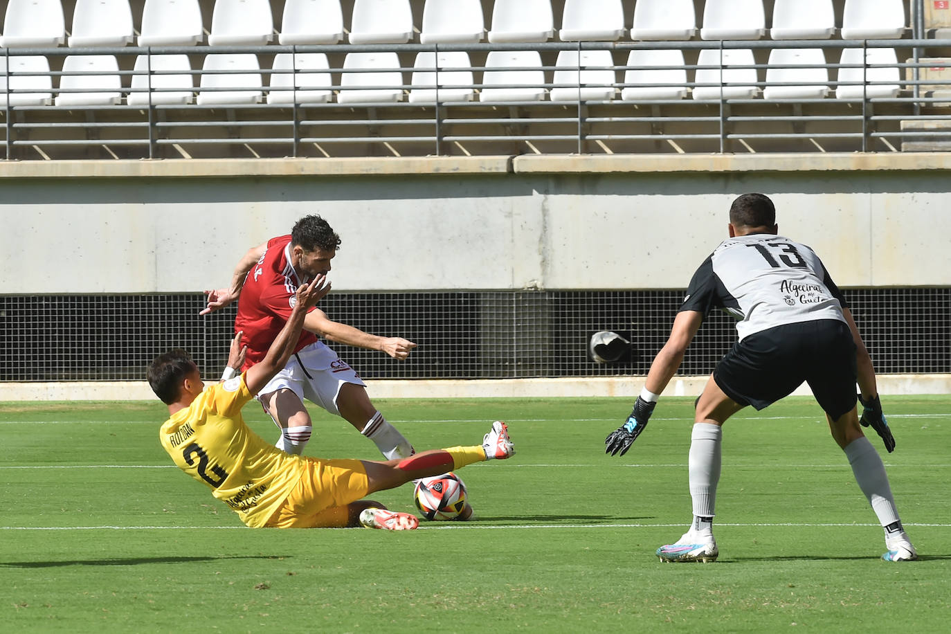 La victoria del Real Murcia frente al Algeciras, en imágenes