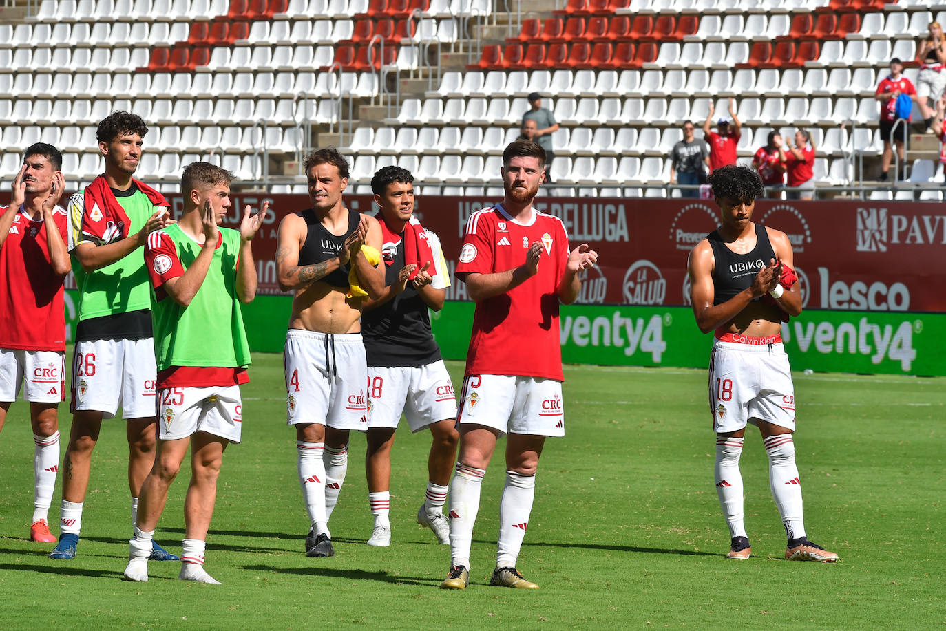 La victoria del Real Murcia frente al Algeciras, en imágenes
