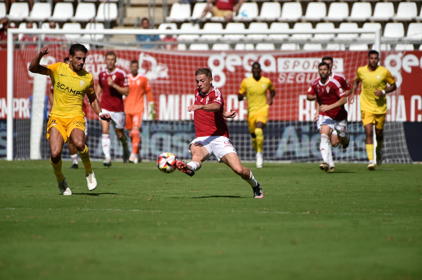 La victoria del Real Murcia frente al Algeciras, en imágenes