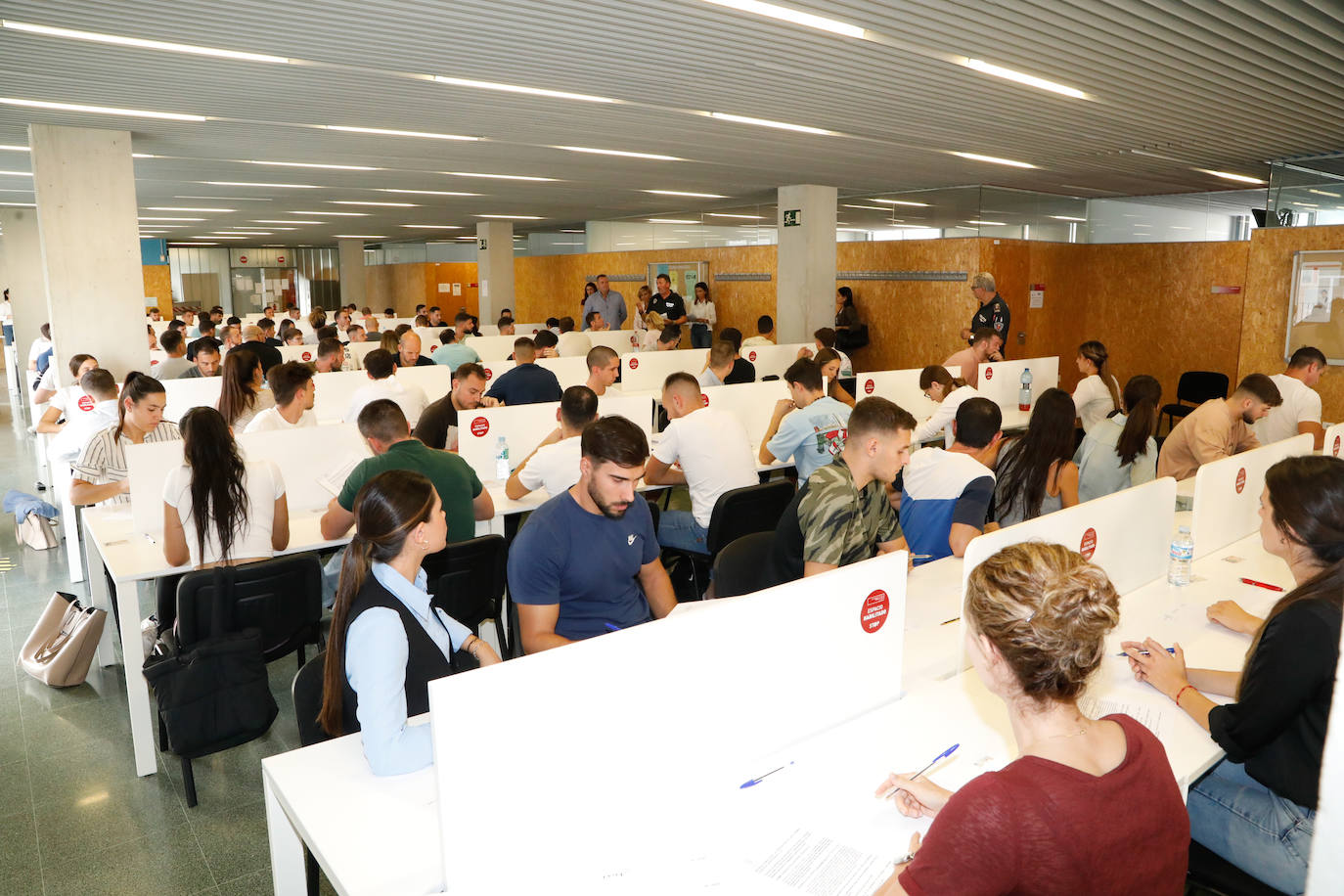 Las imágenes de las oposiciones a agente de la Policía Local de Lorca