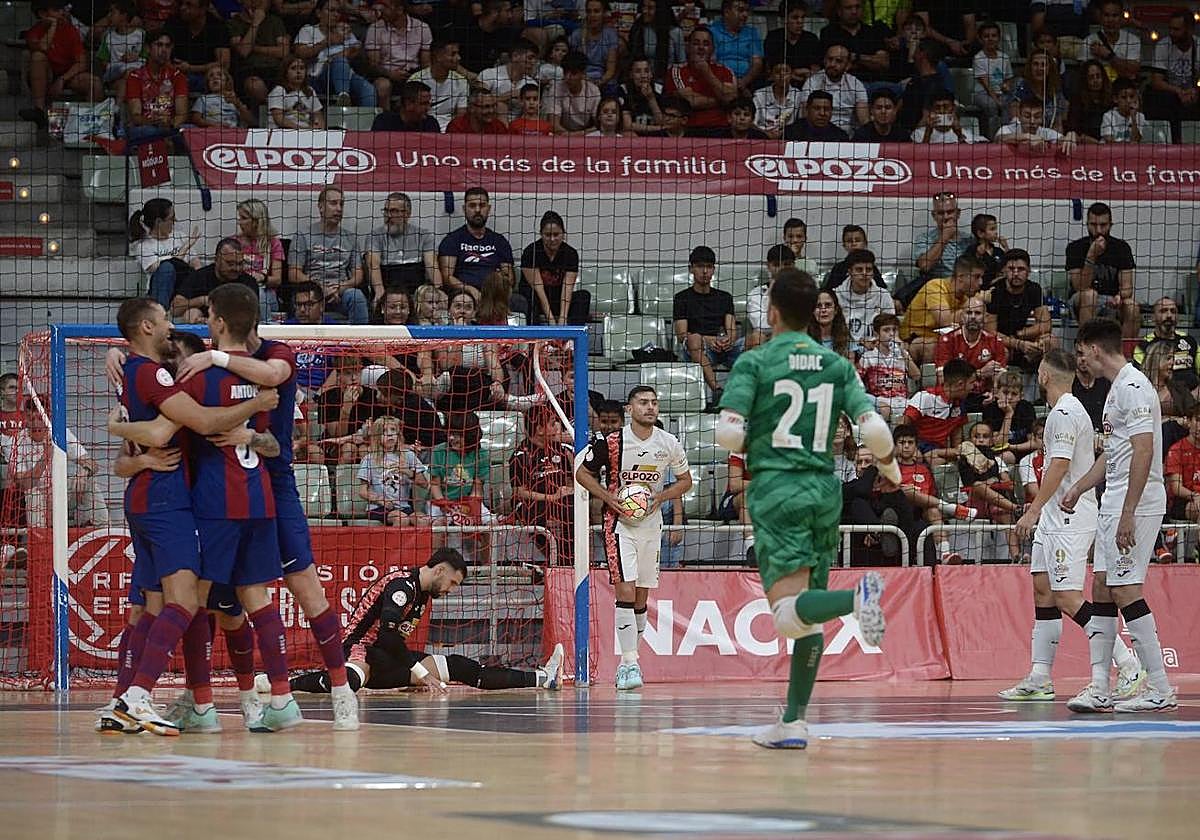 Las imágenes del partido ElPozo-Barça (2-4)